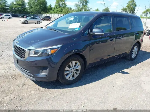 KNDMB5C15G6188860 2016 KIA SEDONA - Image 2