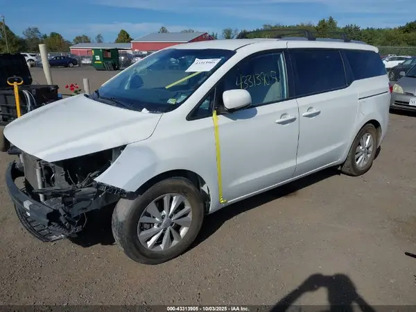 KNDMB5C15G6199194 2016 KIA SEDONA - Image 2