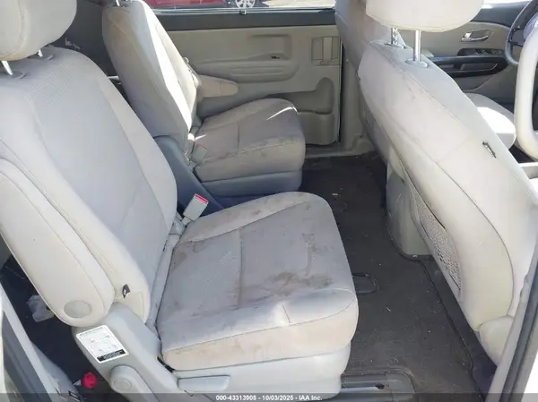KNDMB5C15G6199194 2016 KIA SEDONA - Image 8
