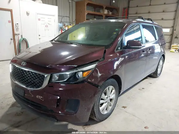 KNDMB5C15G6204460 2016 KIA SEDONA - Image 2