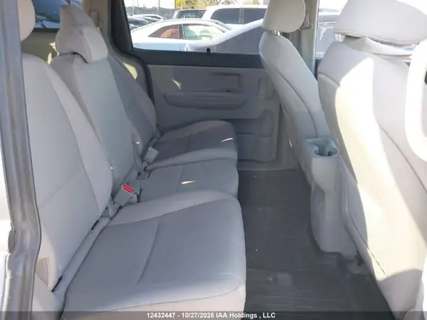 KNDMB5C15G6210176 2016 KIA SEDONA - Image 8