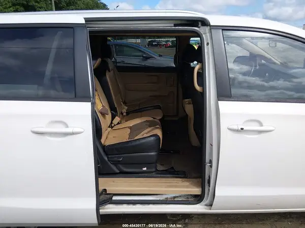 KNDMB5C15G6214096 2016 KIA SEDONA - Image 8