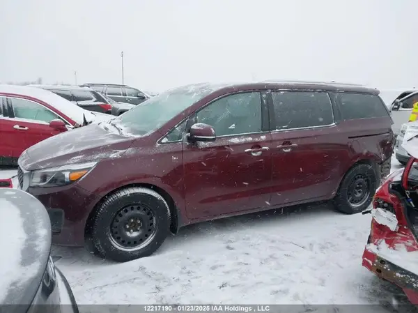 KNDMB5C15G6235031 2016 KIA SEDONA - Image 2
