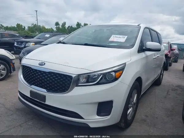 KNDMB5C15H6219560 2017 KIA SEDONA - Image 2