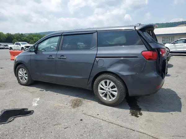KNDMB5C15H6221017 2017 KIA SEDONA - Image 2