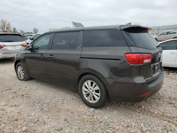 KNDMB5C15H6225424 2017 KIA SEDONA - Image 2