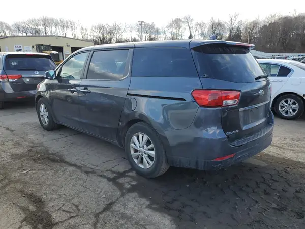 KNDMB5C15H6225939 2017 KIA SEDONA - Image 2