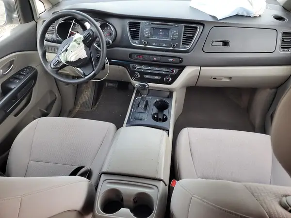 KNDMB5C15H6229540 2017 KIA SEDONA - Image 8