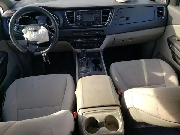 KNDMB5C15H6233166 2017 KIA SEDONA - Image 8