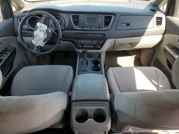KNDMB5C15H6236018 2017 KIA SEDONA - Image 8