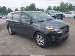 KNDMB5C15H6239744 2017 KIA SEDONA