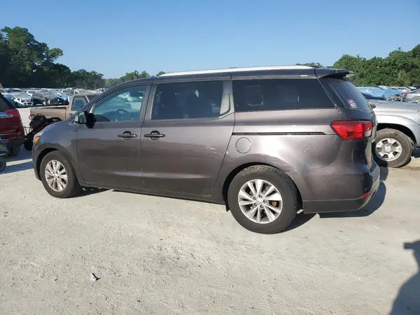 KNDMB5C15H6242708 2017 KIA SEDONA - Image 2