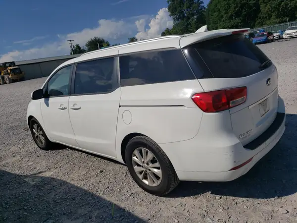KNDMB5C15H6247052 2017 KIA SEDONA - Image 2