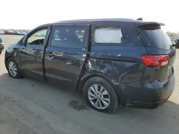 KNDMB5C15H6247908 2017 KIA SEDONA - Image 2