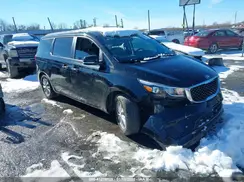 KNDMB5C15H6254258 2017 KIA SEDONA