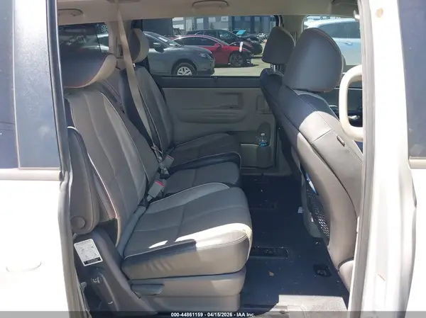 KNDMB5C15H6265258 2017 KIA SEDONA - Image 8