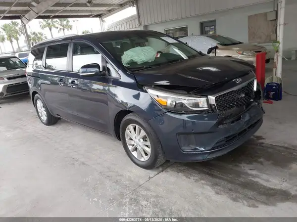 KNDMB5C15H6265650 2017 KIA SEDONA - Image 1