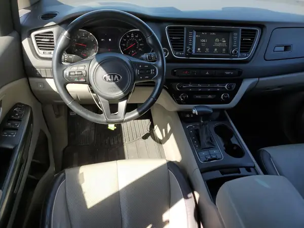 KNDMB5C15H6265972 2017 KIA SEDONA - Image 8