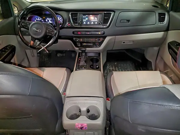 KNDMB5C15H6268077 2017 KIA SEDONA - Image 8