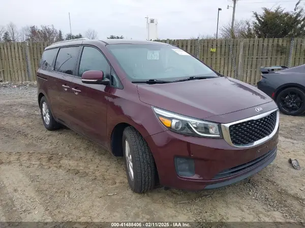 KNDMB5C15H6268757 2017 KIA SEDONA - Image 1