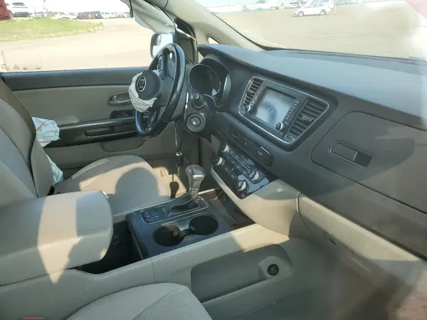 KNDMB5C15H6271027 2017 KIA SEDONA - Image 8