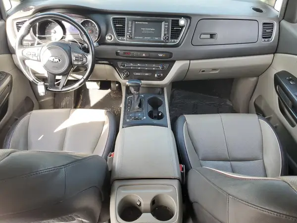 KNDMB5C15H6281217 2017 KIA SEDONA - Image 8