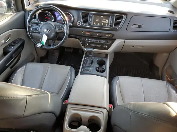 KNDMB5C15H6285476 2017 KIA SEDONA - Image 8
