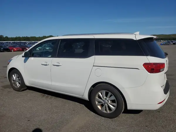 KNDMB5C15H6292881 2017 KIA SEDONA - Image 2