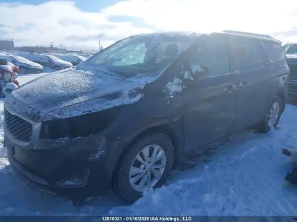 KNDMB5C15H6298762 2017 KIA SEDONA - Image 2