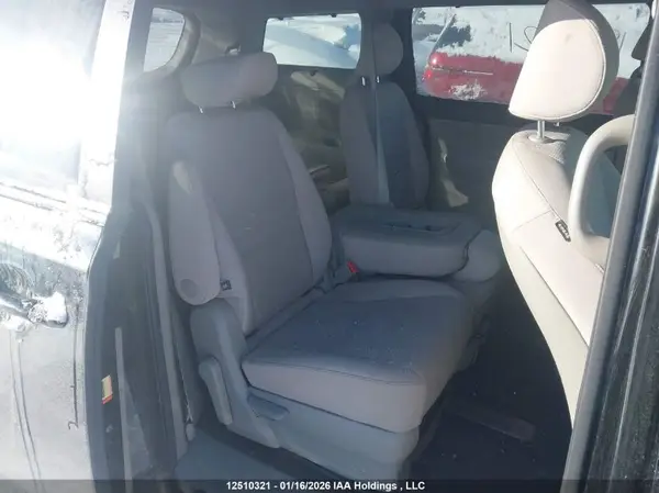 KNDMB5C15H6298762 2017 KIA SEDONA - Image 8