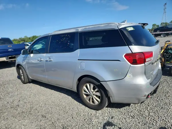 KNDMB5C15H6305919 2017 KIA SEDONA - Image 2