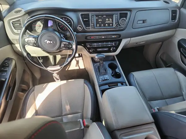 KNDMB5C15H6305919 2017 KIA SEDONA - Image 8
