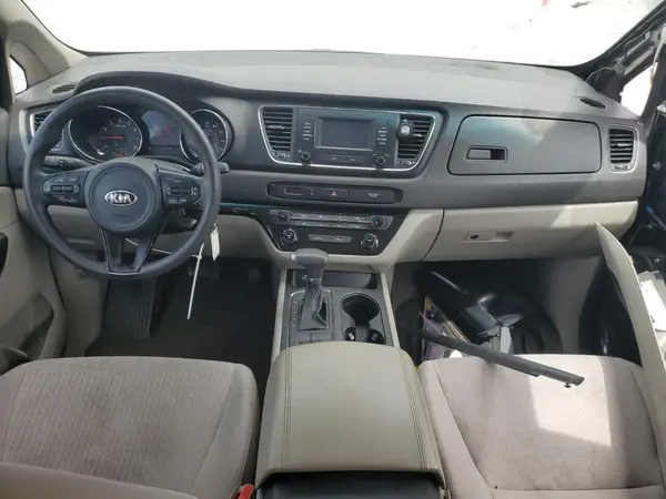 KNDMB5C15H6306343 2017 KIA SEDONA - Image 8