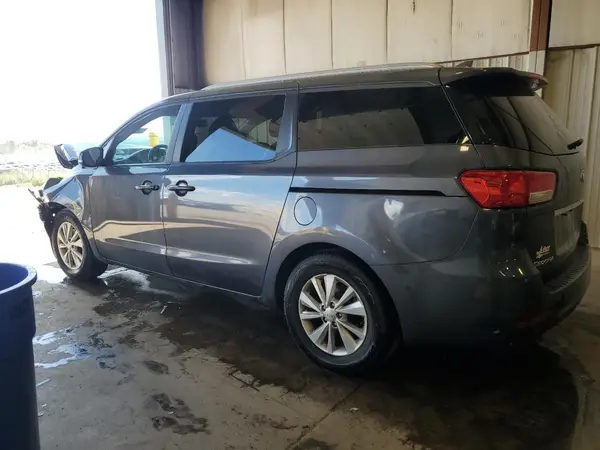 KNDMB5C15H6307878 2017 KIA SEDONA - Image 2