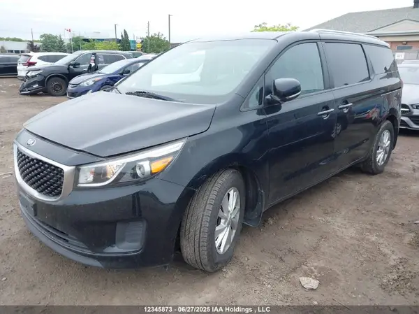 KNDMB5C15H6316502 2017 KIA SEDONA - Image 2