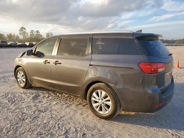 KNDMB5C15H6318248 2017 KIA SEDONA - Image 2