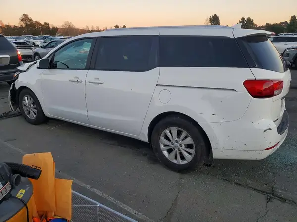 KNDMB5C15H6321277 2017 KIA SEDONA - Image 2