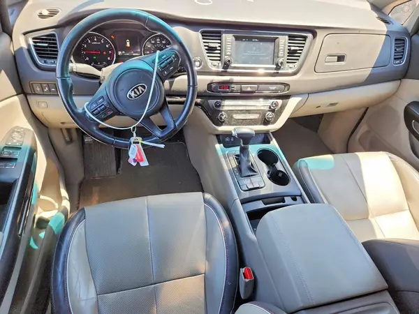 KNDMB5C15H6322686 2017 KIA SEDONA - Image 8