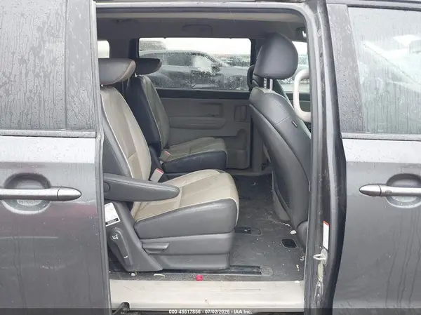 KNDMB5C15H6325491 2017 KIA SEDONA - Image 8