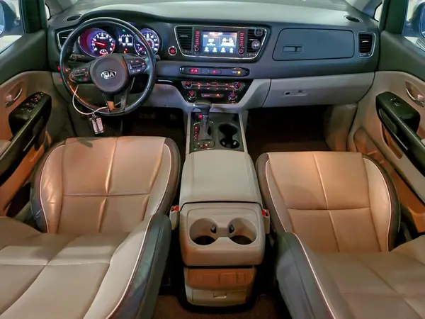 KNDMB5C15H6330495 2017 KIA SEDONA - Image 8
