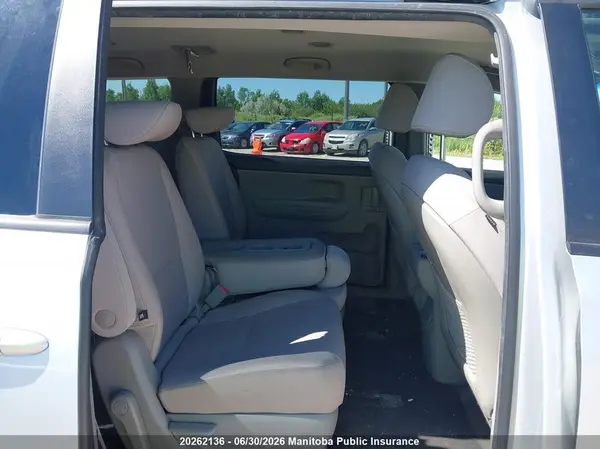 KNDMB5C15J6357055 2018 KIA SEDONA - Image 8