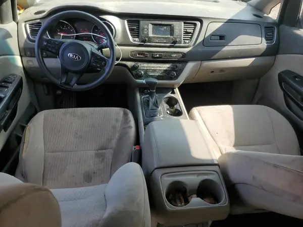 KNDMB5C15J6376303 2018 KIA SEDONA - Image 8