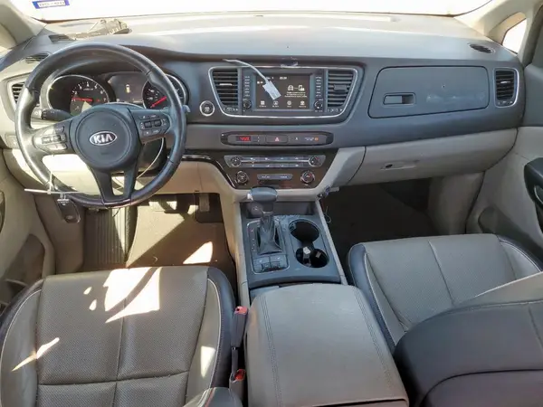 KNDMB5C15J6377757 2018 KIA SEDONA - Image 8