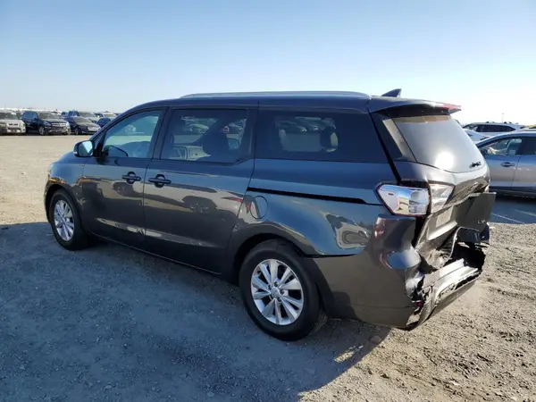 KNDMB5C15J6399922 2018 KIA SEDONA - Image 2