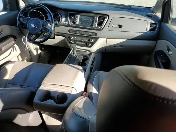 KNDMB5C15J6399922 2018 KIA SEDONA - Image 8