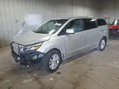 KNDMB5C15J6402110 2018 KIA SEDONA
