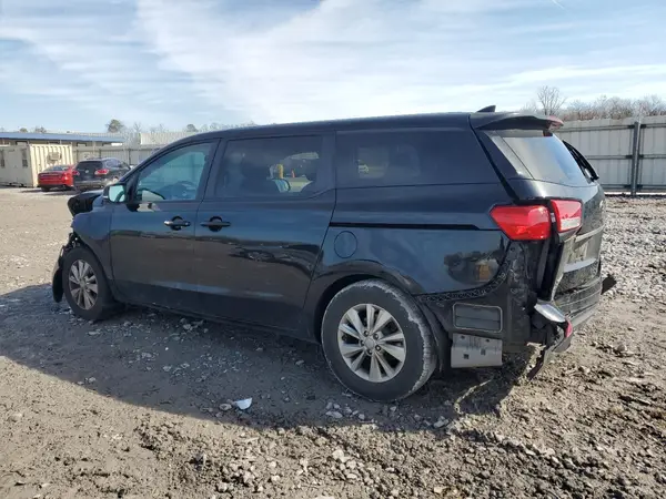 KNDMB5C15J6406786 2018 KIA SEDONA - Image 2