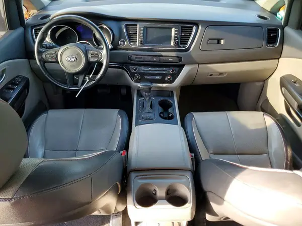 KNDMB5C15J6408375 2018 KIA SEDONA - Image 8