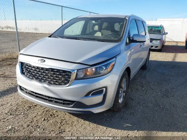 KNDMB5C15K6463314 2019 KIA SEDONA - Image 2
