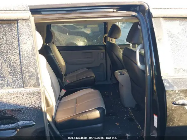 KNDMB5C15K6514908 2019 KIA SEDONA - Image 8